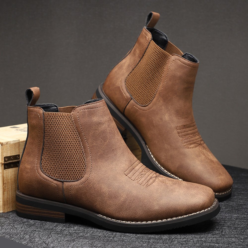 Mattis Boots | From Autumn Winds to Winter Rain