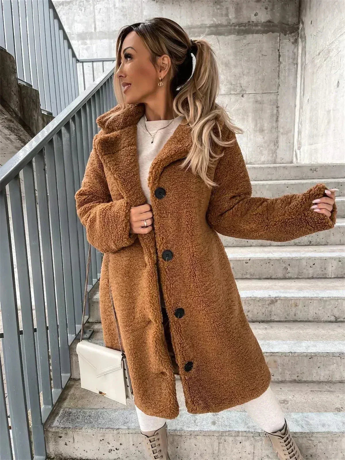 Naomi™ | Cozy Blanket