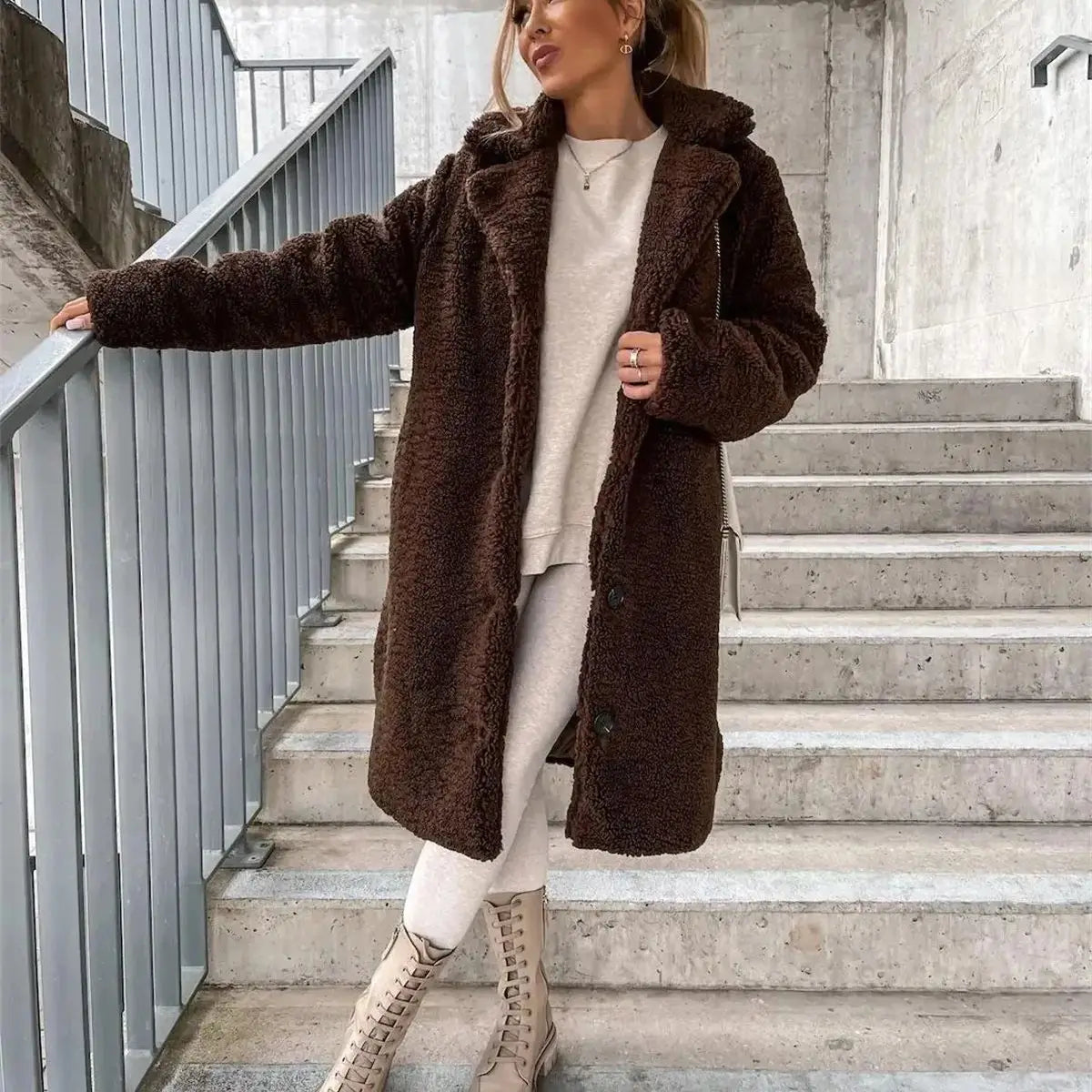 Naomi™ | Cozy Blanket