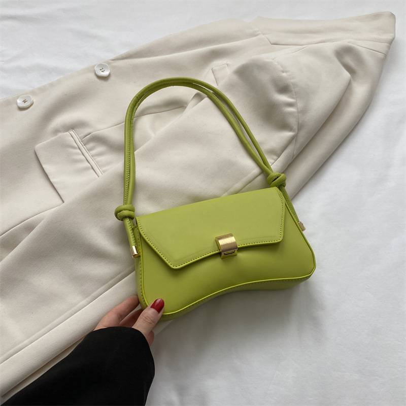 Olivia - Retro Flap Bag