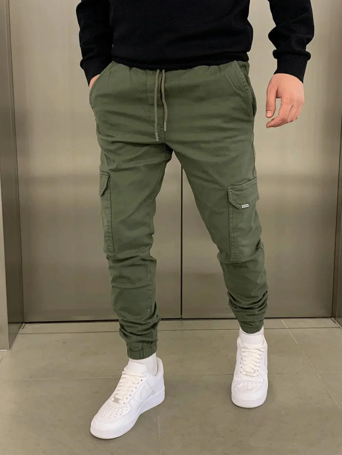 Rolando | Trendige und funktionale Cargo-Jogger